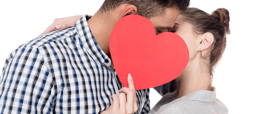 Como Besa un Aries - HoroscopoAries.eu